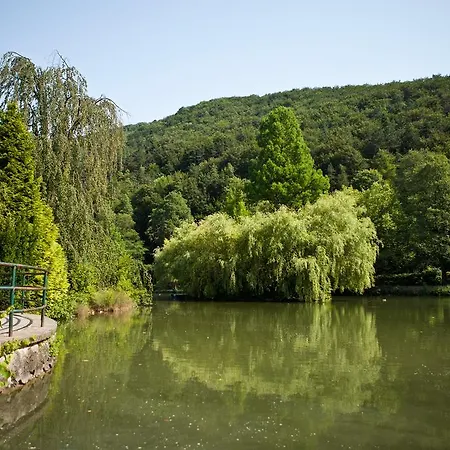 Hotel Parkhotel Na Baracke 4*